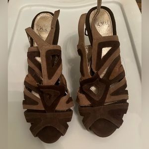 Sofft size 8M 4 inch Heels